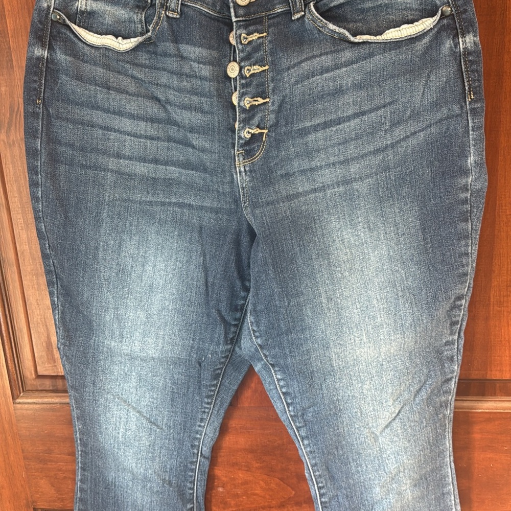 Judy Blue High Rise Button-Fly Jeans